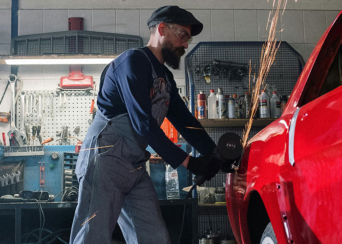 30 People Who Got A Ton Of Money Very Quickly Open Up About What Changed