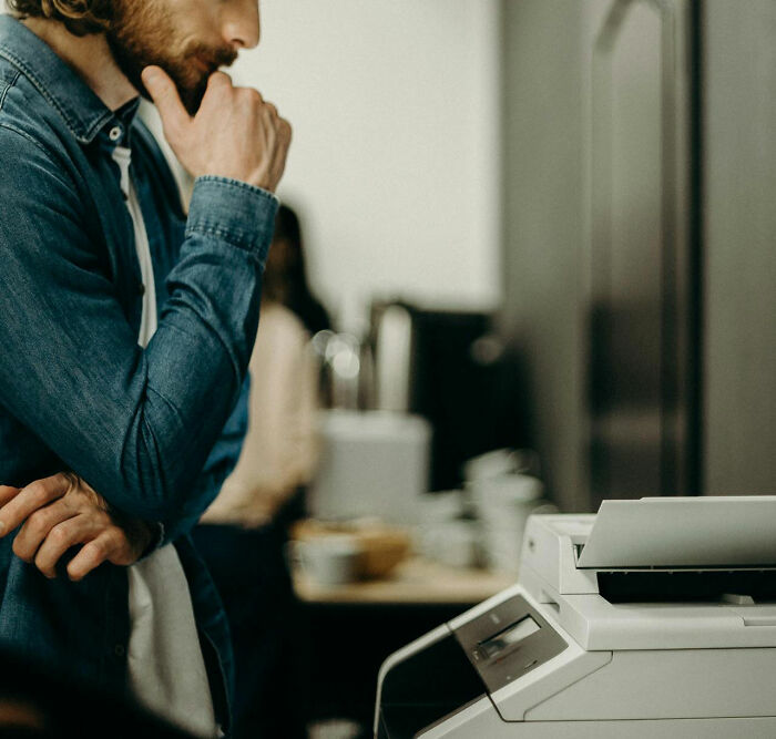 30 Workers Share Their Industry's Equivalent Of "Bring Me Blinker Fluid" And They're Hilarious