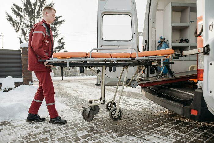 Folks Reveal 32 Of The Most Prestigious Jobs That Barely Pay People A Livable Wage