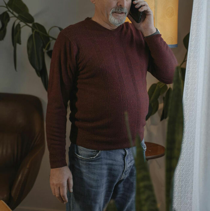 35 Internet Users Open Up About The Creepiest Things They Heard And Saw At Work