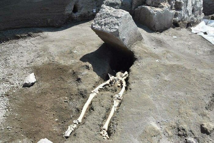 A 30-Year-Old Roman Man Who Was Crushed By A Stone Block During The Eruption Of Mt. Vesuvius, In Pompeii (79 Ad)