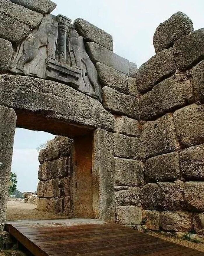 The Lion's Gate Of Mycenae In 1250 Bc Is One Of The Oldest Giant Structures In Europe And One Of The Largest Statues Created In Aegean History