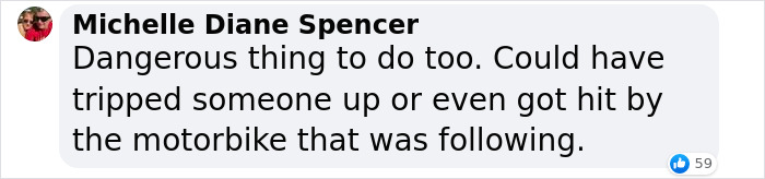 People Defend &ldquo;Bad Mom&rdquo; And Blast &ldquo;Entitled Dad&rdquo; After Woman Refuses To Hug Kids At Marathon Finish