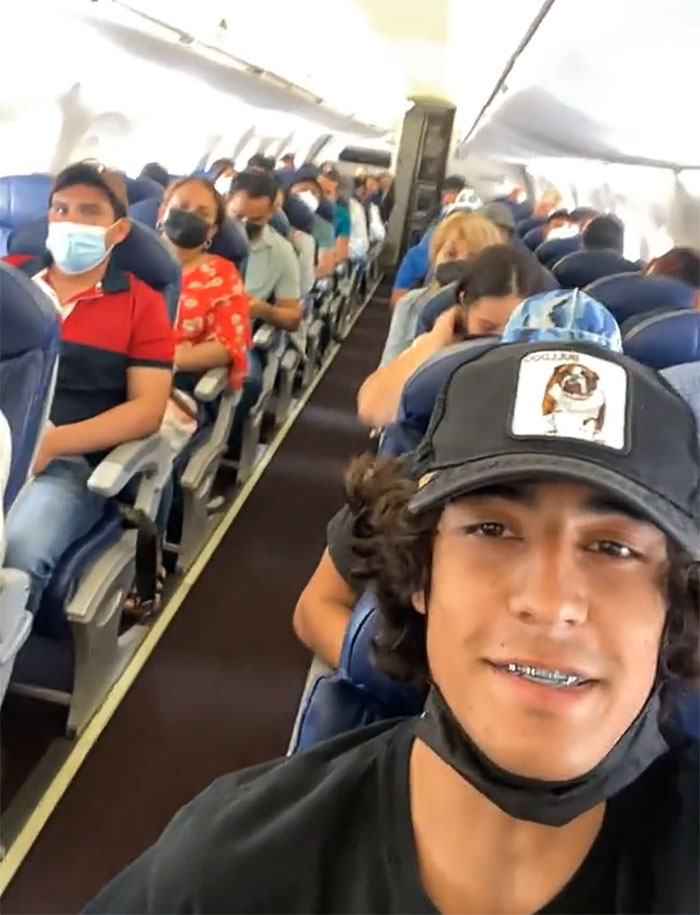 Bizarre Public Stunts Becoming Increasingly Common As People Try Out &ldquo;Rejection Therapy&rdquo;