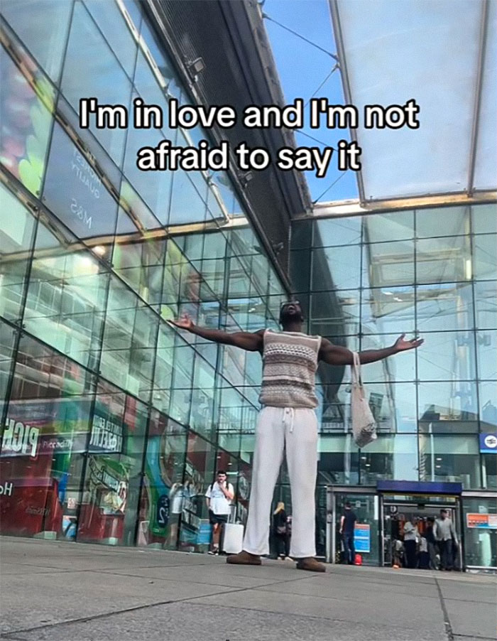 Bizarre Public Stunts Becoming Increasingly Common As People Try Out &ldquo;Rejection Therapy&rdquo;