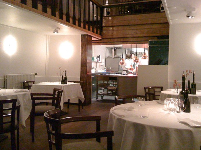 40 Red Flags Indicating You Should Immediately Leave The Restaurant You’re At