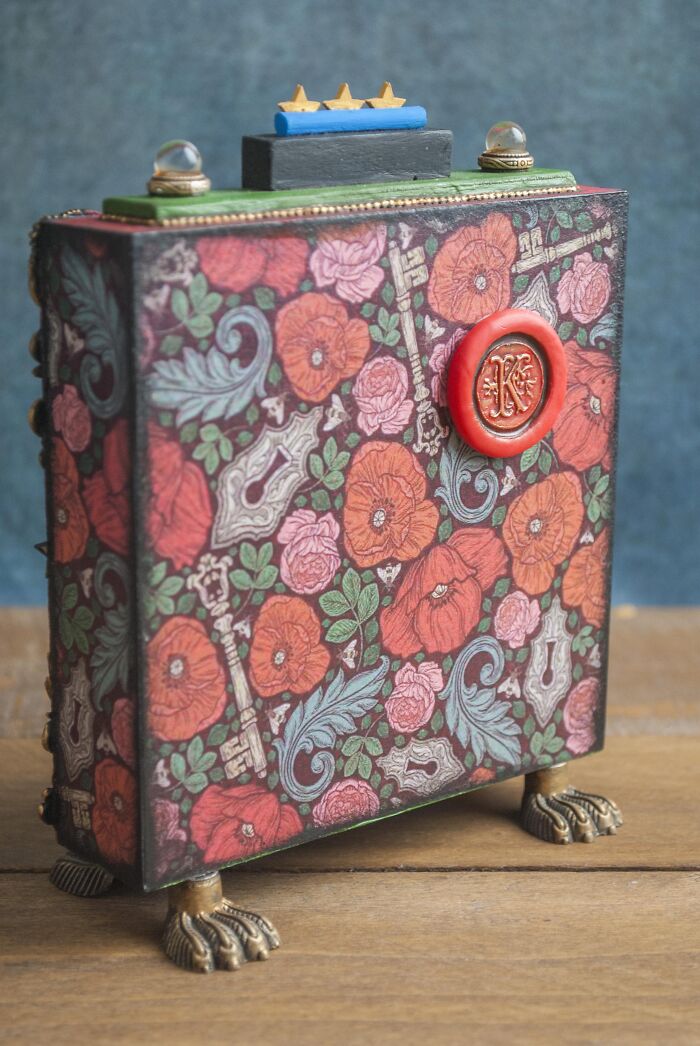 Dream Keeper And Moon Keeper