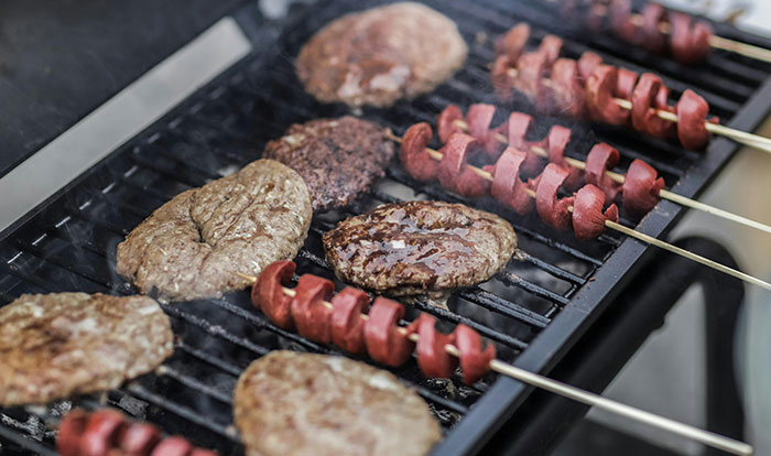 Guy Ponders If He Went Too Far After Kicking Sister’s New Yet Entitled BF Out Of His Family Cookout