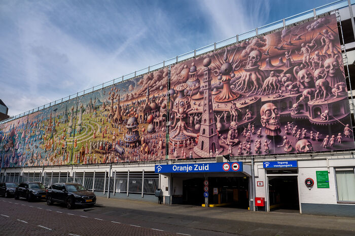 "Through The Eyes Of Hieronymus Bosch": Digital Art Collective Smack Creates 53 Meters-Wide Artwork "Through The Eyes Of Hieronymus Bosch": Digital Art Collective Smack Creates 53 Meters-Wide Artwork