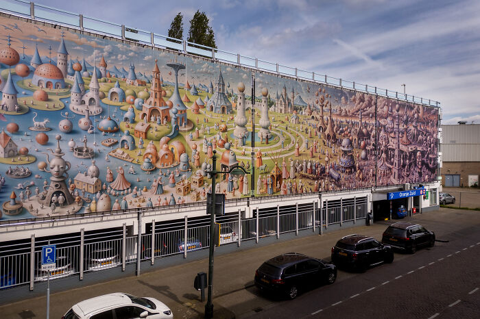 "Through The Eyes Of Hieronymus Bosch": Digital Art Collective Smack Creates 53 Meters-Wide Artwork "Through The Eyes Of Hieronymus Bosch": Digital Art Collective Smack Creates 53 Meters-Wide Artwork