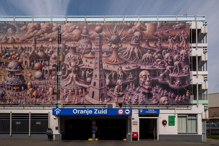 "Through The Eyes Of Hieronymus Bosch": Digital Art Collective Smack Creates 53 Meters-Wide Artwork "Through The Eyes Of Hieronymus Bosch": Digital Art Collective Smack Creates 53 Meters-Wide Artwork