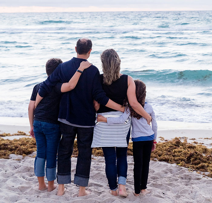 “What Did Your Spouse Hide From You Until After You Were Already Married?” (40 Answers)