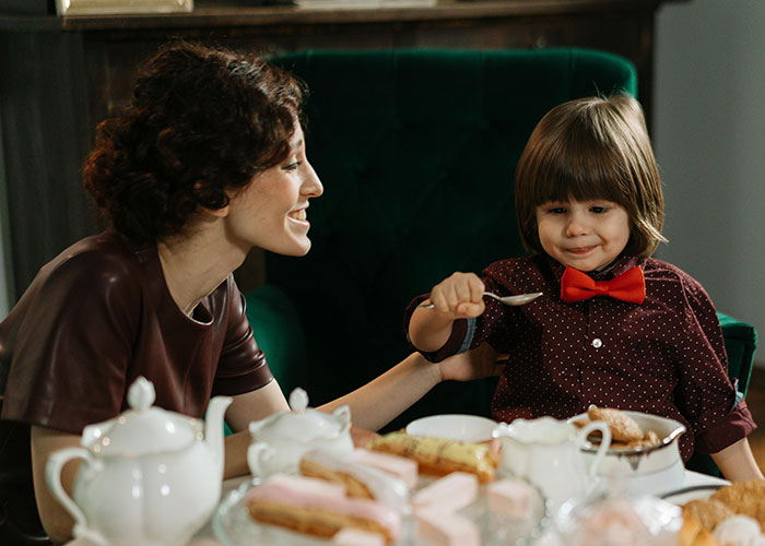 30 Secrets Of The Rich, Shared By Netizens Who Used To Work For Them