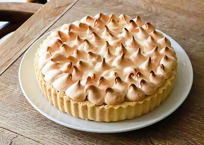 “My Dad’s Poker Buddy”: 30 People Share The Family “Secret” They Worked Out As Adults