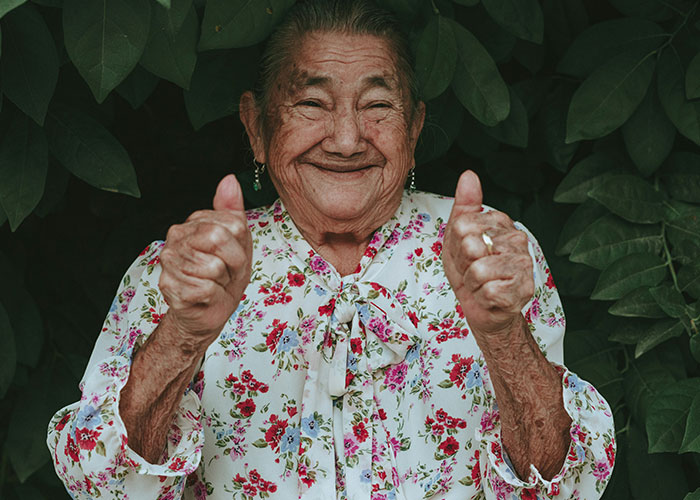 “My Dad’s Poker Buddy”: 30 People Share The Family “Secret” They Worked Out As Adults