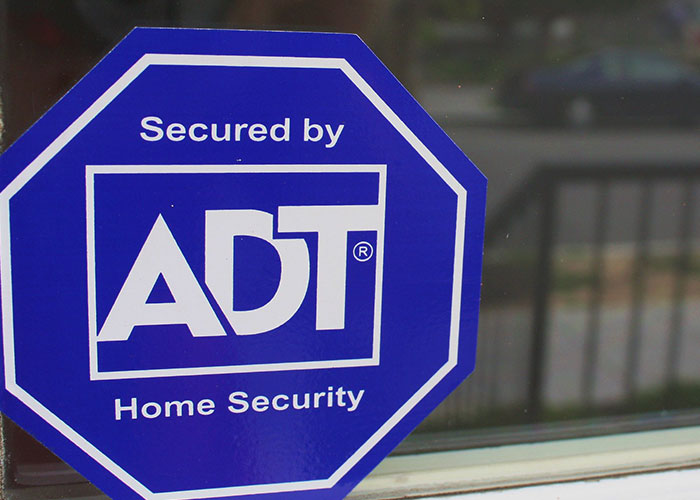 29 Things Employees Can’t Reveal To Customers Under Any Circumstances