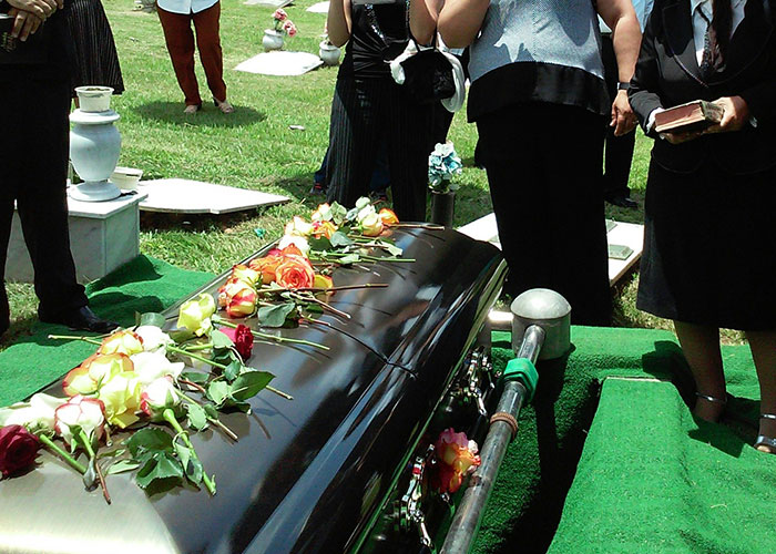 38 People Share Traditions And Social Norms They Absolutely Hate