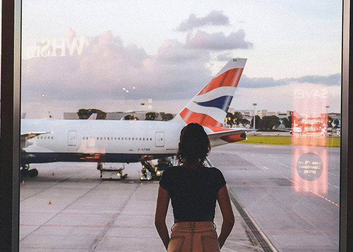 “5x The Standard Fee”: 30 Of The Worst Mistakes Travelers Have Made While Abroad