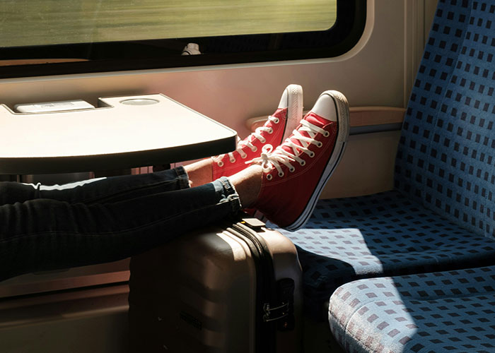 “5x The Standard Fee”: 30 Of The Worst Mistakes Travelers Have Made While Abroad