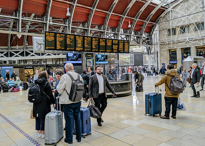 “5x The Standard Fee”: 30 Of The Worst Mistakes Travelers Have Made While Abroad