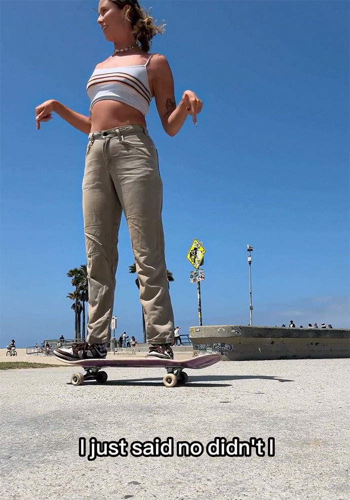 “Great Job Being Rude”: Female Skater Captures Moment She Gets “Mansplained” To “Great Job Being Rude”: Female Skater Captures Moment She Gets “Mansplained” To