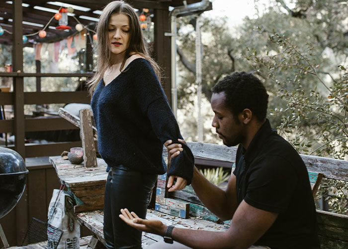 Man Gets His New Fianc&eacute;e Pregnant While Waiting For Divorce, Ex Loses Her Mind