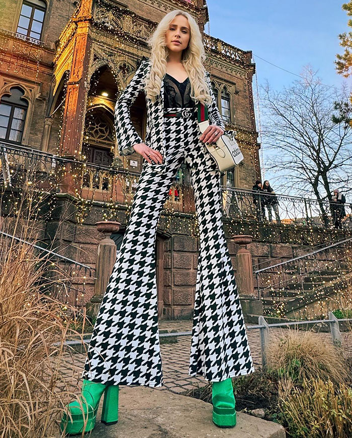 Model Who Spent $160k To Lengthen Her Legs By 5.5 Inches Left With Regrets And Career Problems