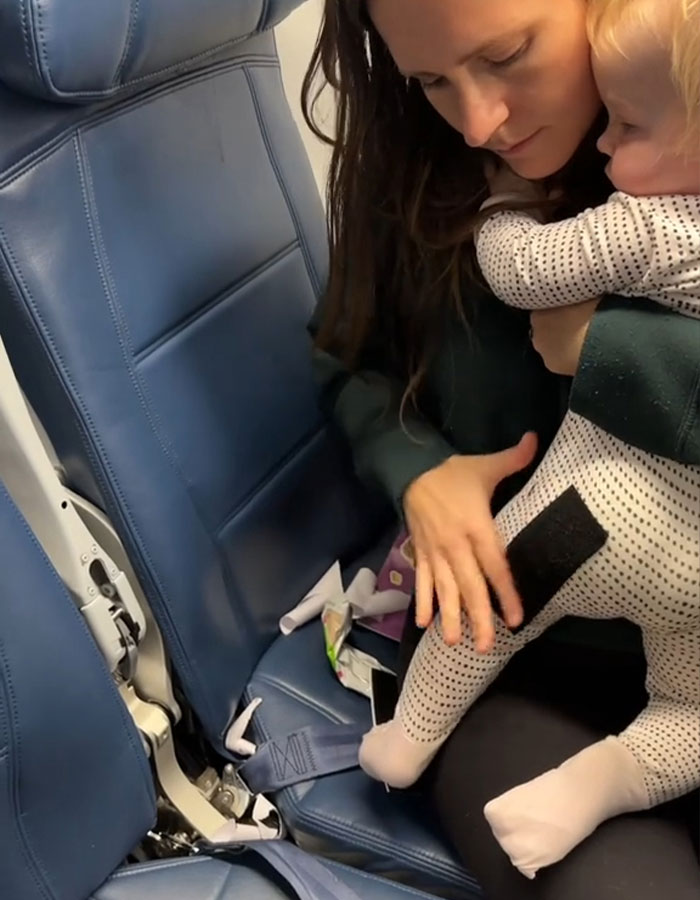 Mom Sparks Outrage After She Sticks Baby To Plane Seat With Velcro As &ldquo;Parenting Hack&rdquo;