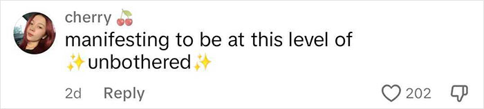 &ldquo;I&rsquo;m Not Begging&rdquo;: A Harpist Impressively Keeps Her Composure While A &ldquo;Karen&rdquo; Berates Her