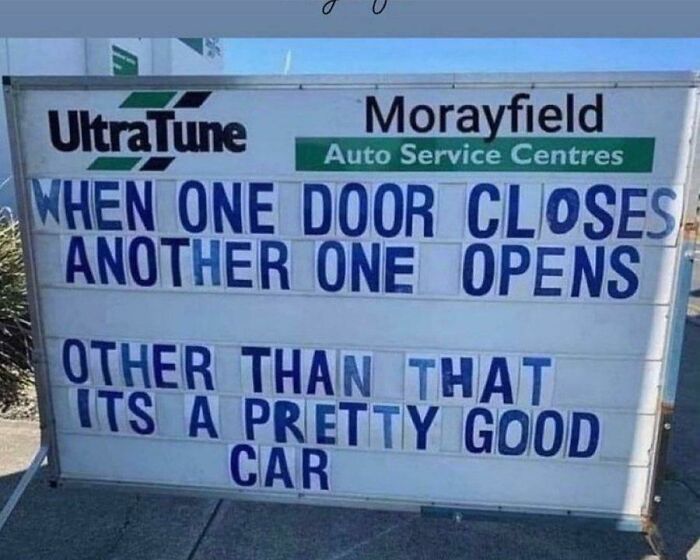 50 Hilarious New Pics In The “Give Me A Sign” Facebook Group’s Collection