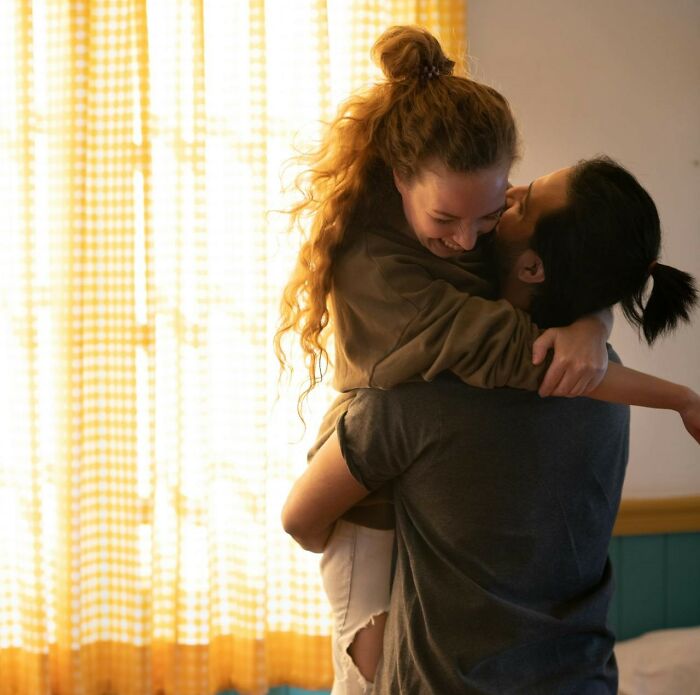 30 People Shared What Happened When They Married Their “Last Resort”