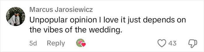 “Your Bum Is Literally Out”: Internet Baffled By Woman’s Short Dress For Brother’s Wedding “Your Bum Is Literally Out”: Internet Baffled By Woman’s Short Dress For Brother’s Wedding