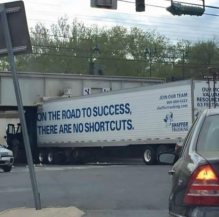 50 Hilarious New Pics In The “Give Me A Sign” Facebook Group’s Collection