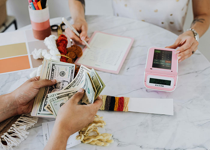 40 Ways People Scream “I’m Economically Illiterate” Without Even Trying