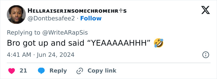 Chris Brown Seemed To Get Excited By His Backup Dancer, Now His “Bulge” Is Going Viral Chris Brown Seemed To Get Excited By His Backup Dancer, Now His “Bulge” Is Going Viral