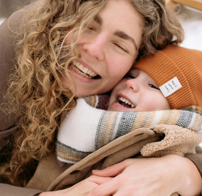 Woman Freaks Out After She Sees Coworker's Wife, Tells Everyone He's A Groomer