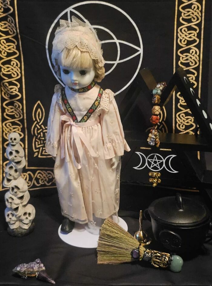 Haunted-Dolls-Pics