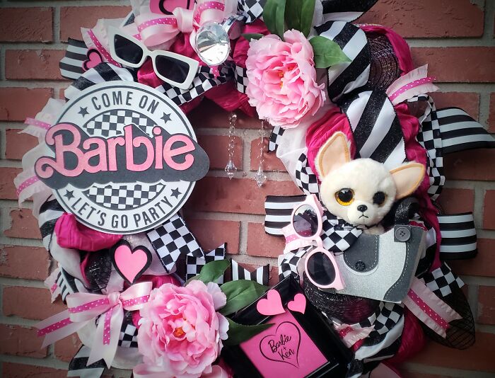 I Created A Wreath For Decorating A Barbie-Themed Party I Created A Wreath For Decorating A Barbie-Themed Party