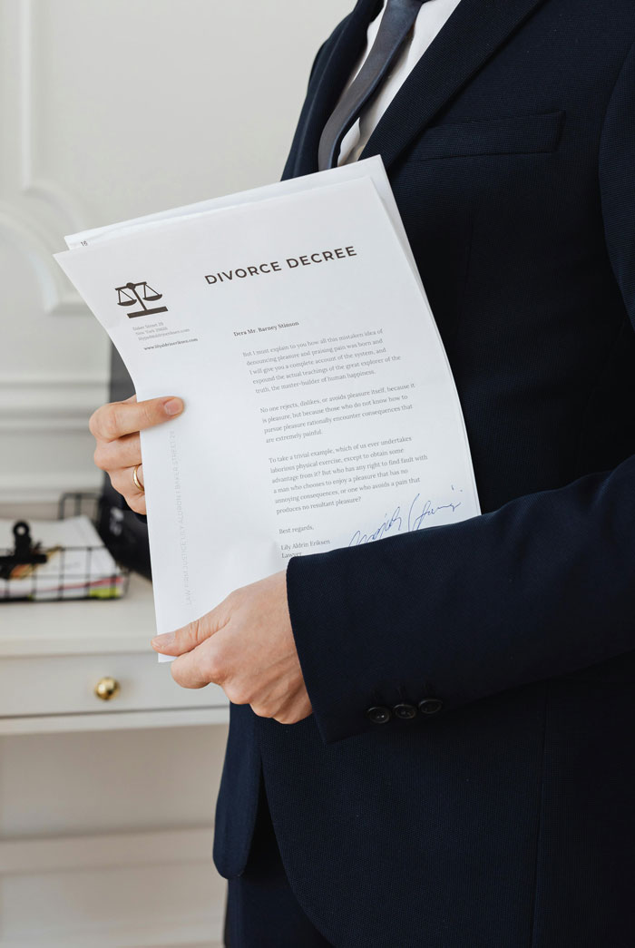 48 Strange Things People Discovered When They Hired A Private Investigator