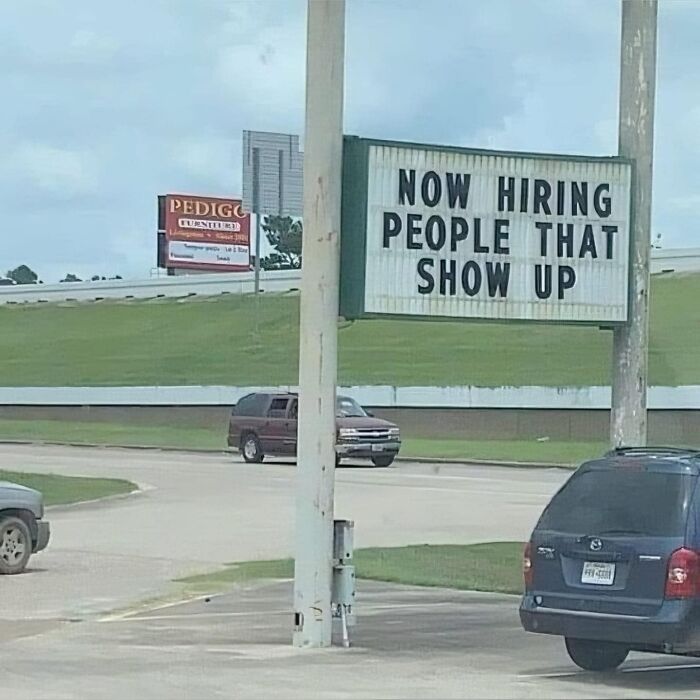 50 Hilarious New Pics In The “Give Me A Sign” Facebook Group’s Collection