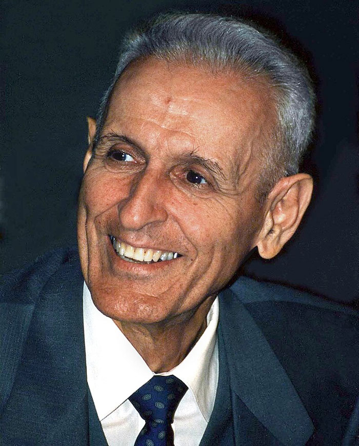 30 Famous People That Became Extremely Unpopular Without Any Good Reason