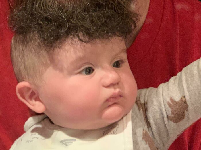 ¡Deja crecer tu barba para que puedas ver lo bien que lucirá tu hijo con un tupé algún día!