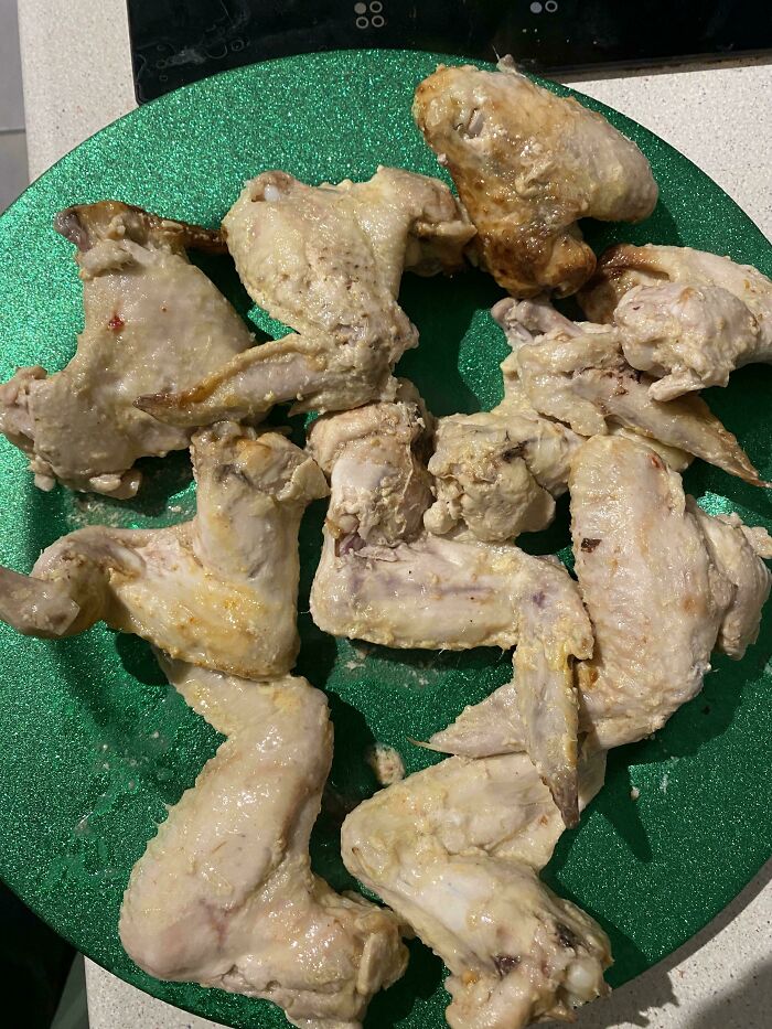 This Is How The Kitchen Are Putting Out Chicken Wings. Should I Say Something To Management? It's An Embarrassment