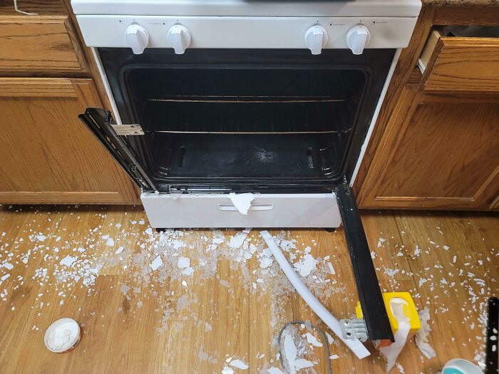 I Tried Cleaning My Oven Today