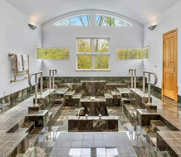 Someone Shared This Photo From A Listing For A House In Nj. This Is Supposed To Be A "Bathtub."