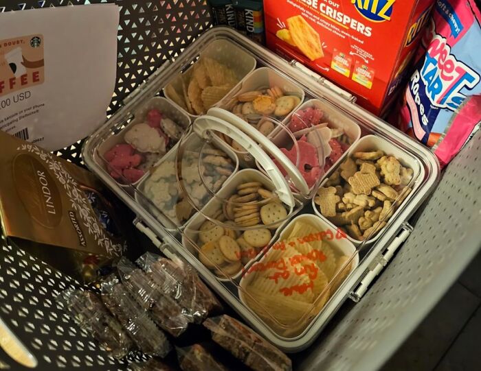 Your Snacks Deserve Their Own First-Class Travel Accommodations In This Divided Serving Tray