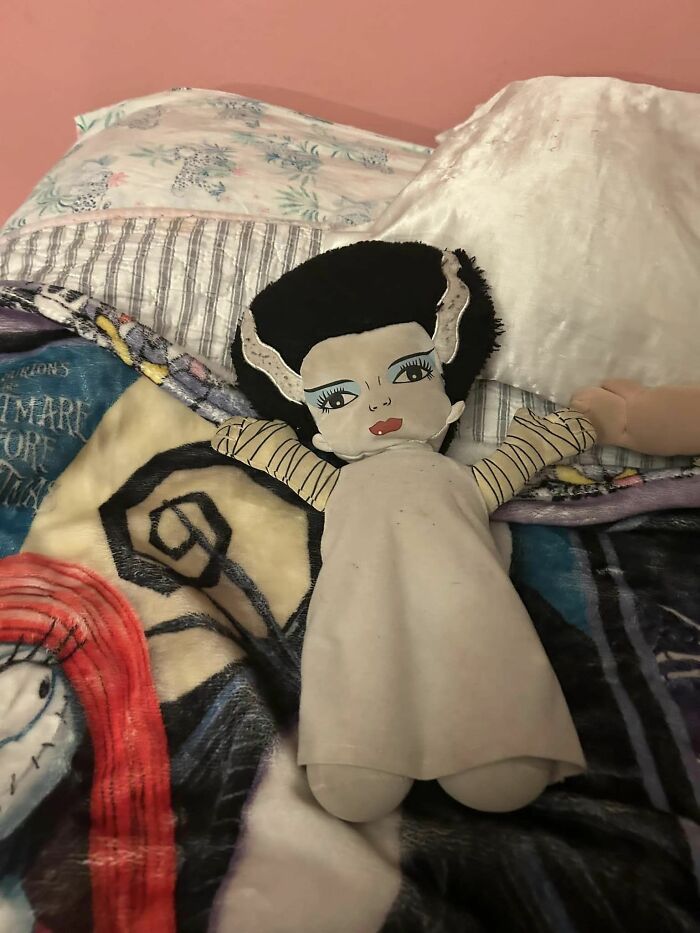 Haunted-Dolls-Pics