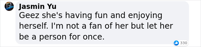 &ldquo;This Is Bad But Cute&rdquo;: Viral Clip Of Taylor Swift Dancing Leaves Fans Divided