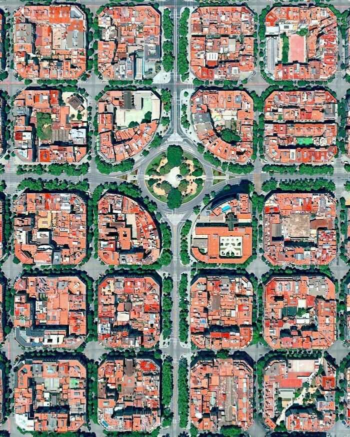 Plaza De Tetuán, Barcelona, Spain