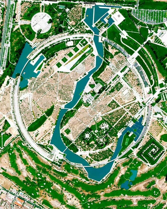 Juan Carlos I Park, Madrid, Spain